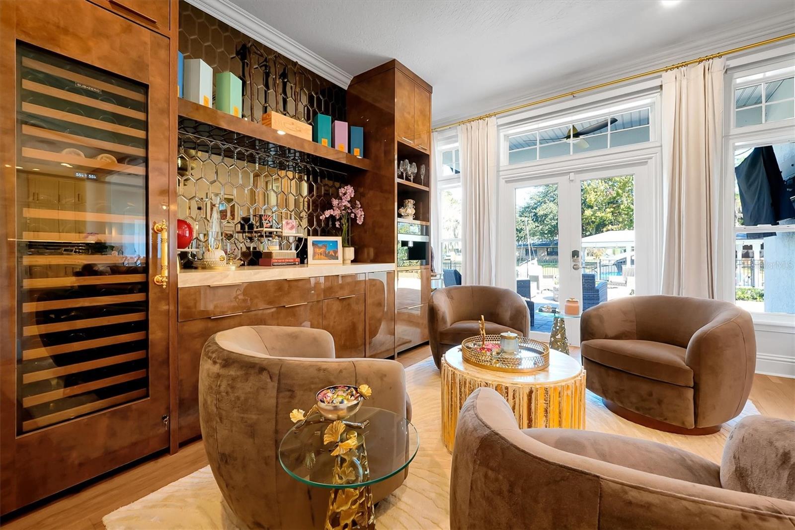 DAVIS SHORES - Residential