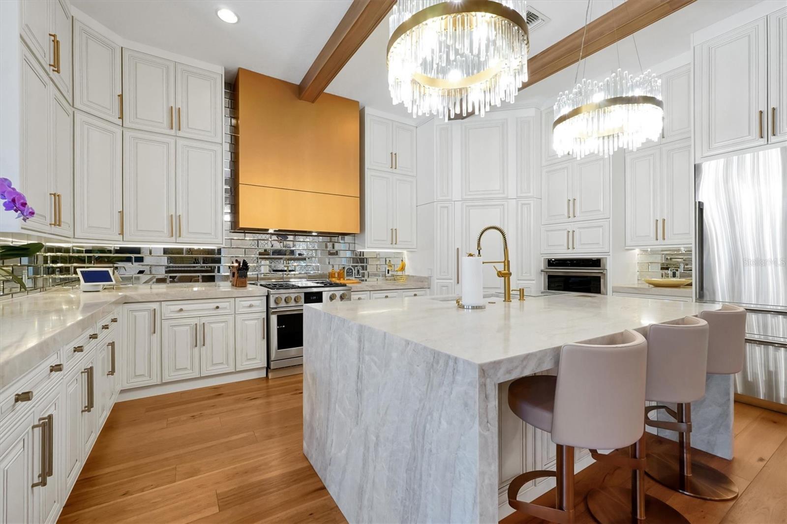 DAVIS SHORES - Residential