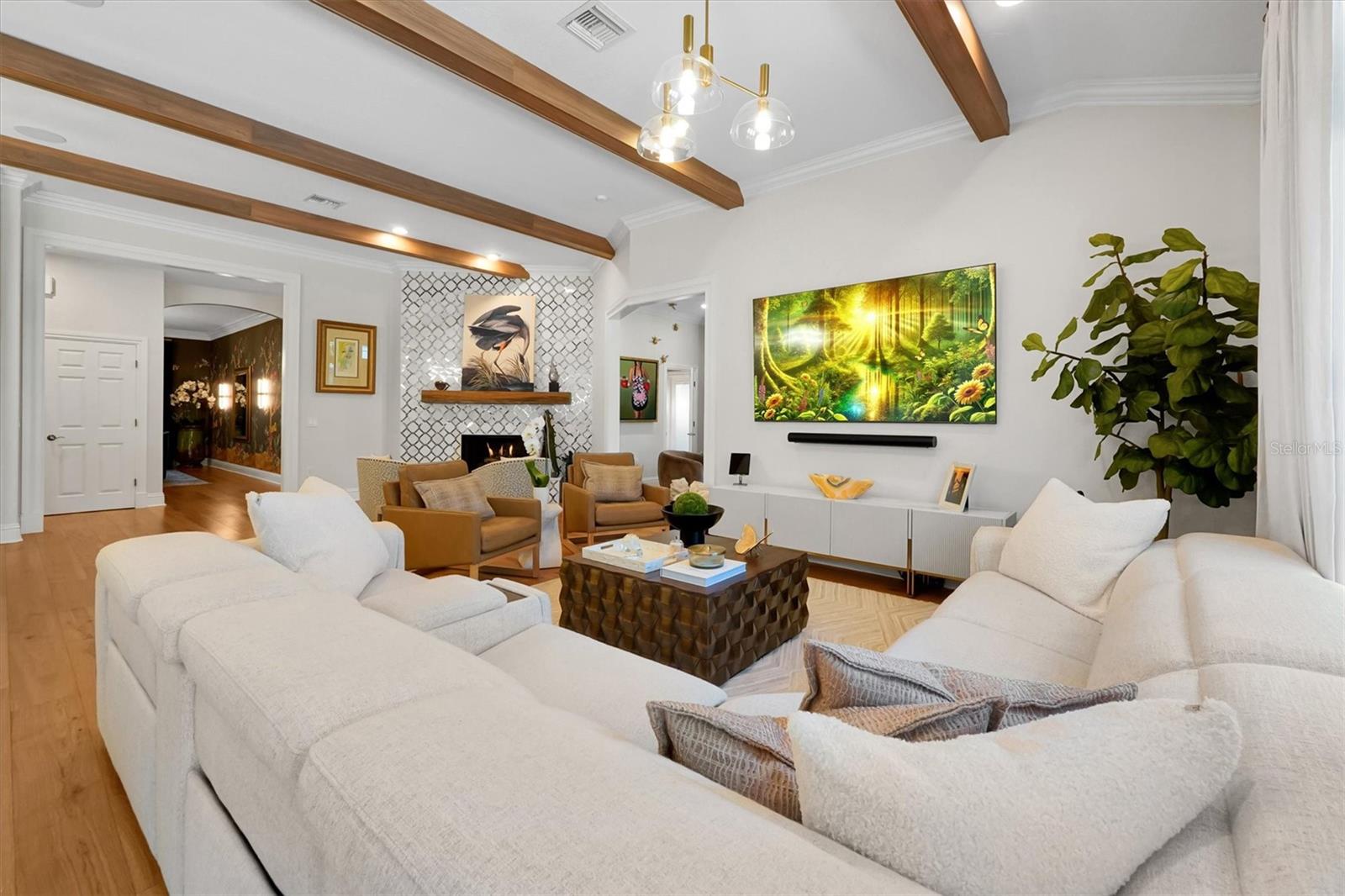 DAVIS SHORES - Residential