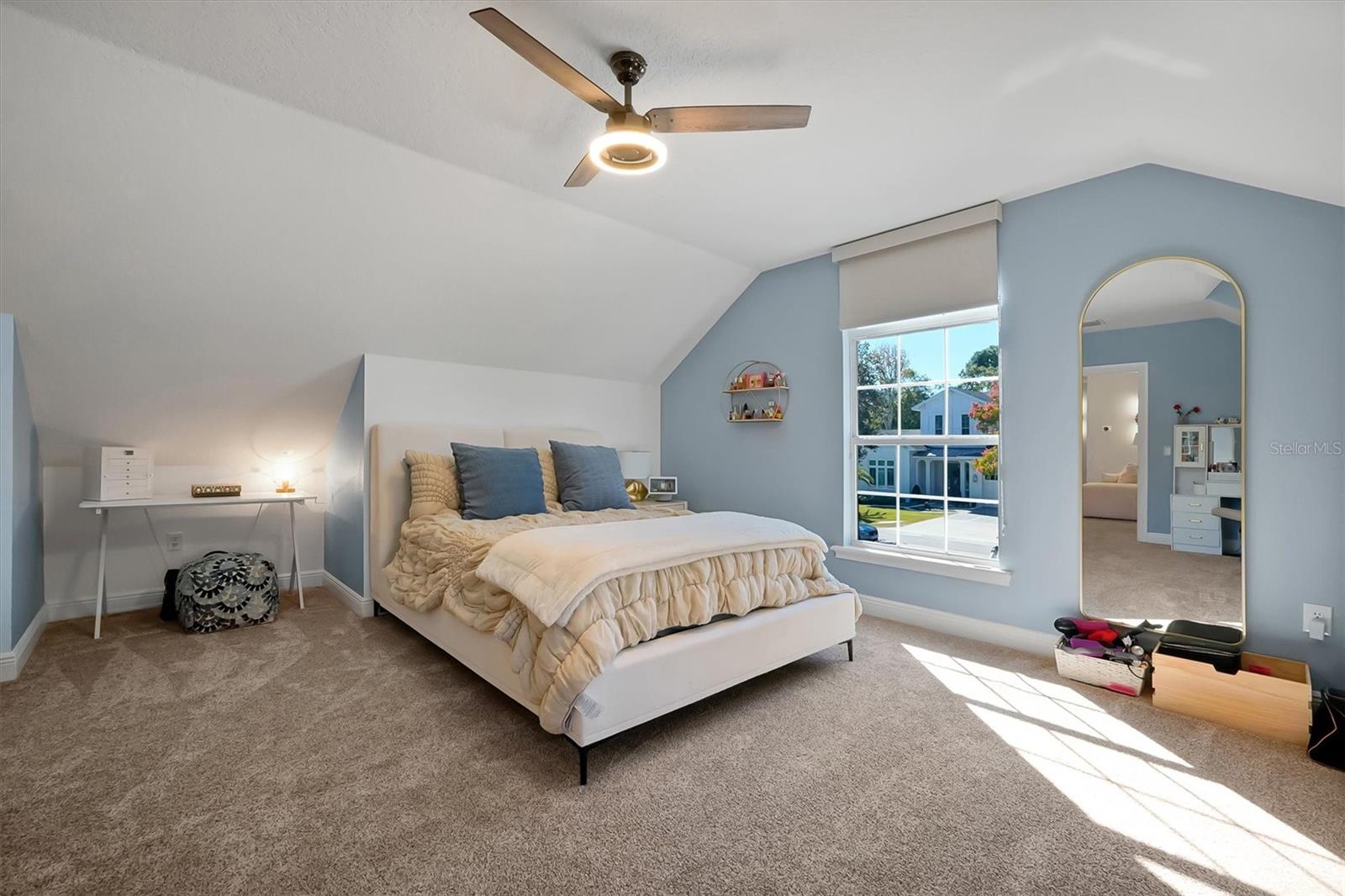 DAVIS SHORES - Residential