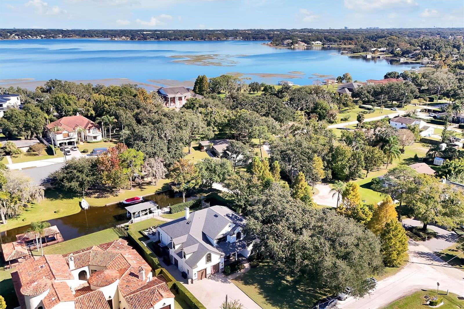 DAVIS SHORES - Residential