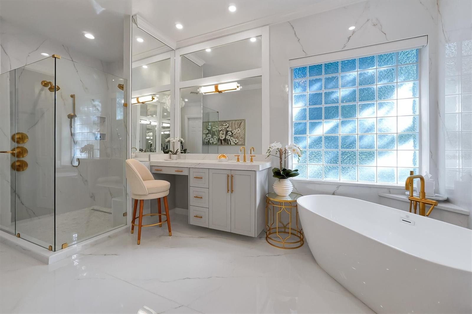 DAVIS SHORES - Residential