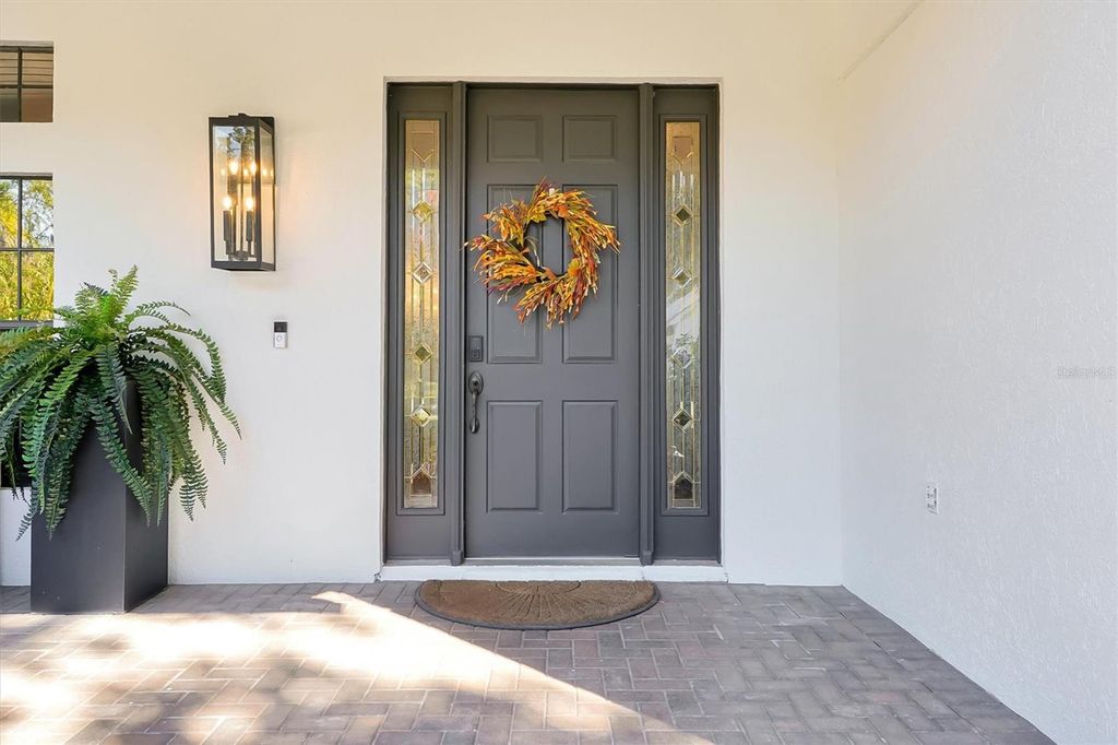 Photo of 81 Oakdale Street, Windermere, FL 34786 (MLS # S5138567)