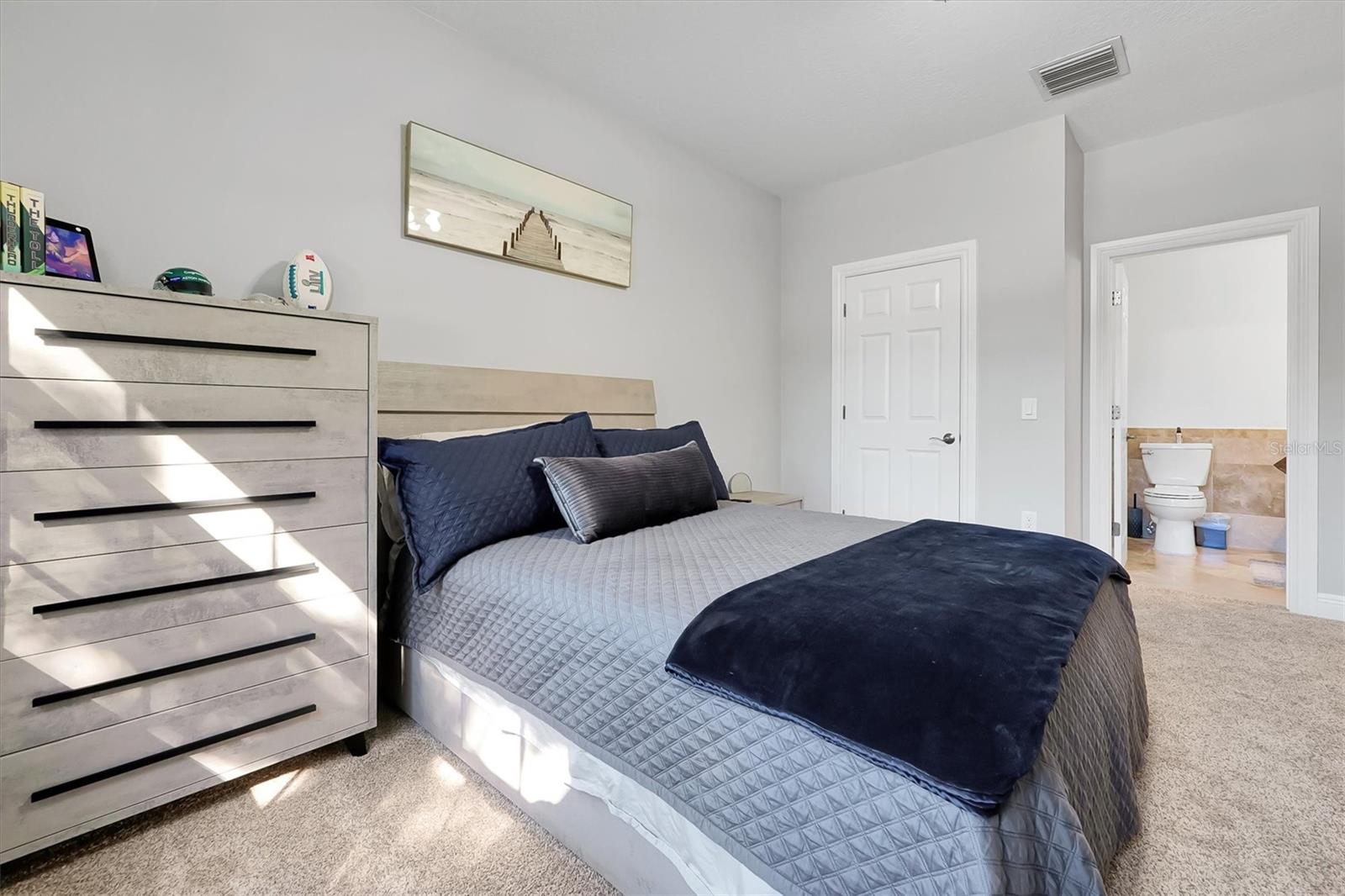 DAVIS SHORES - Residential