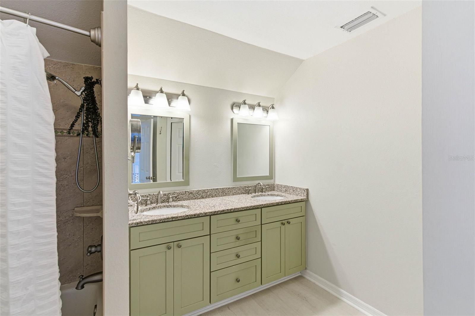 VILLAGE 10 UNIT 01 OF CARROLLWOOD VILLAGE PH - Residential