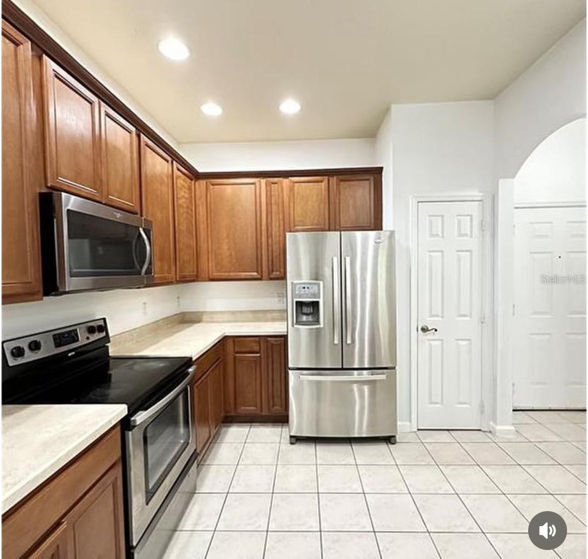 3351 WHITESTONE CIRCLE 204