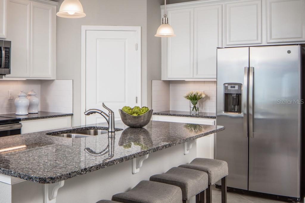 THE PALMS AT WEST PORT - Residential