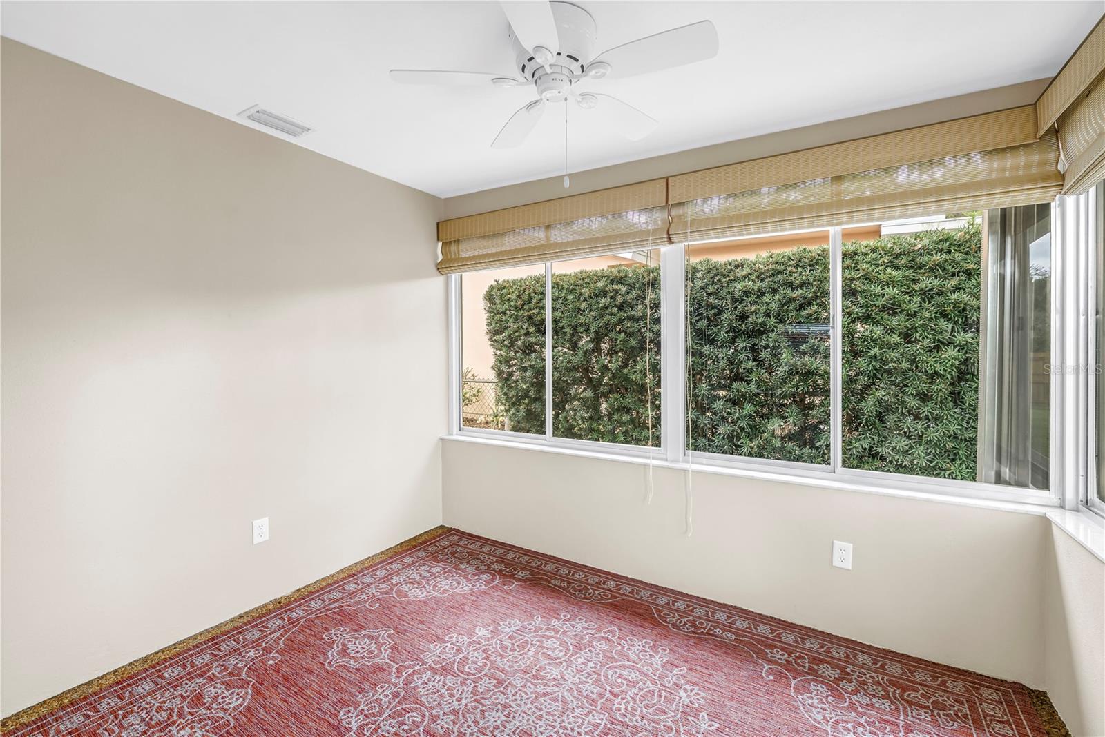 CANTERBURY CHASE - Residential