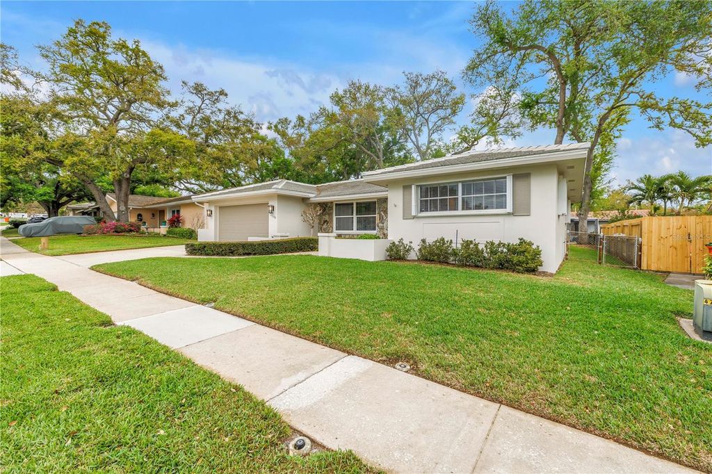 Photo of 12088 70th Avenue, Seminole, FL 33772 (MLS # TB8486725)