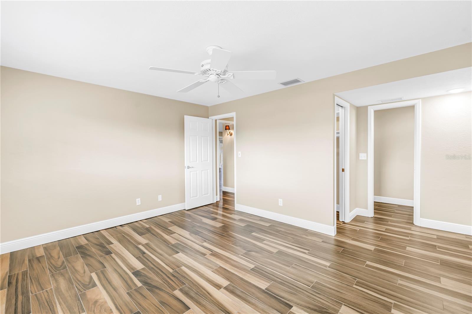 CANTERBURY CHASE - Residential