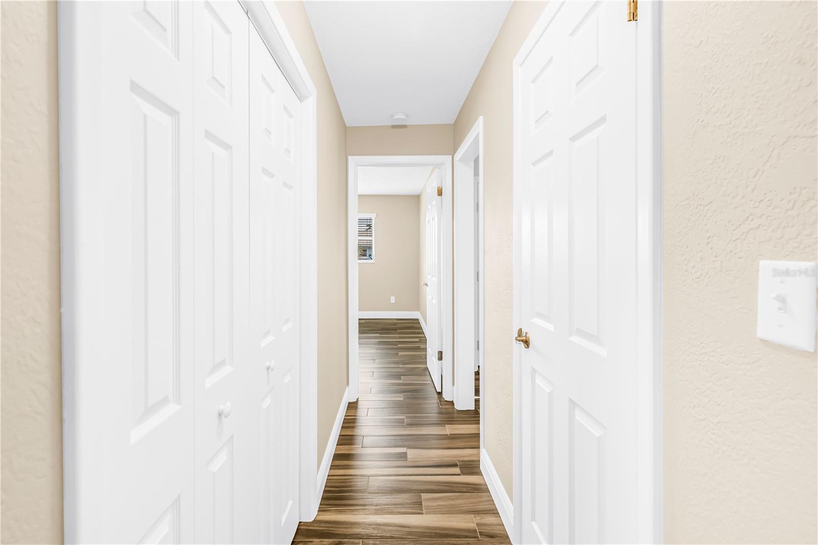 CANTERBURY CHASE - Residential