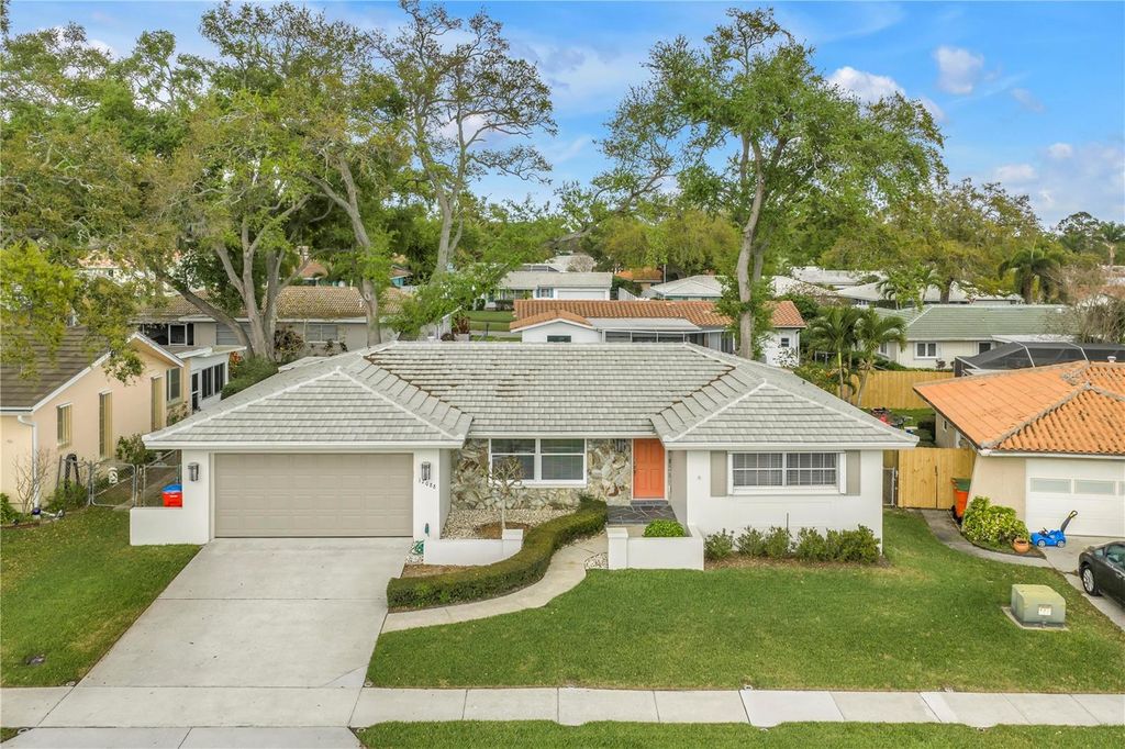 Photo of 12088 70th Avenue, Seminole, FL 33772 (MLS # TB8486725)