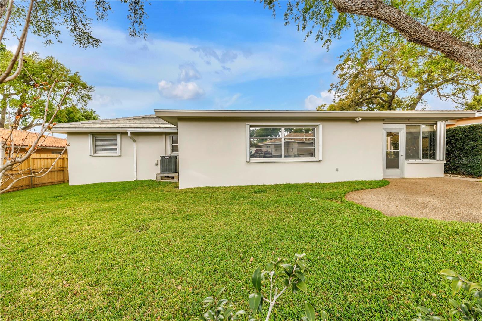 CANTERBURY CHASE - Residential