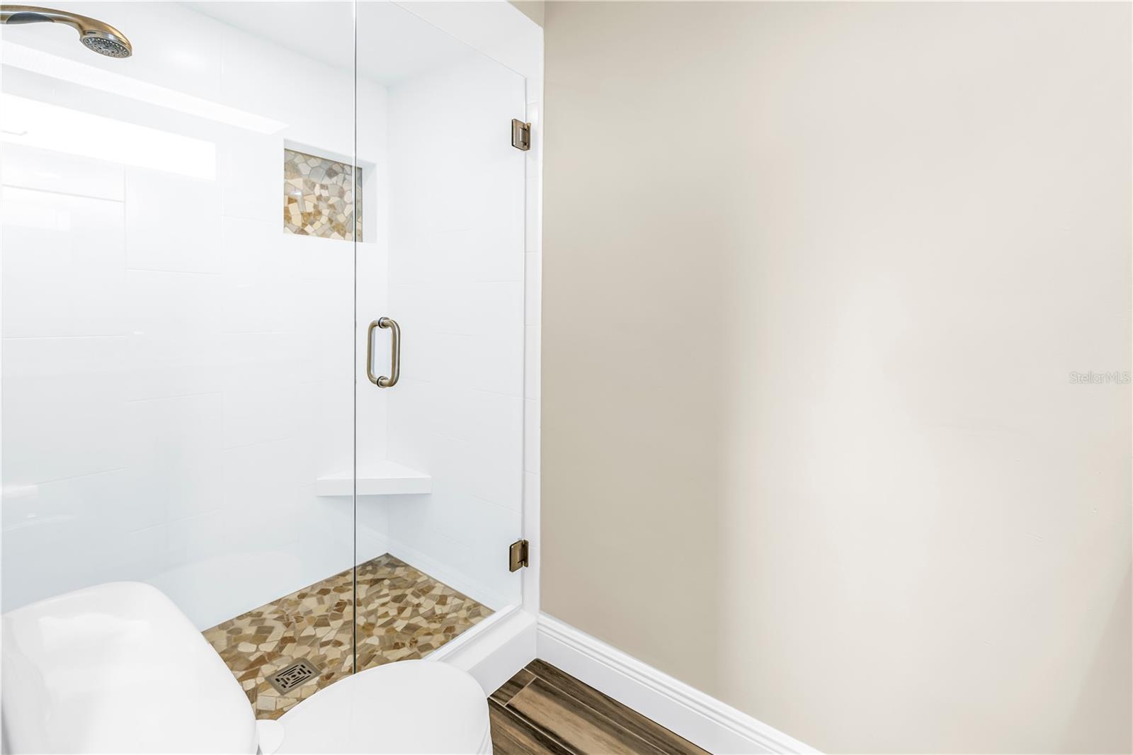 CANTERBURY CHASE - Residential