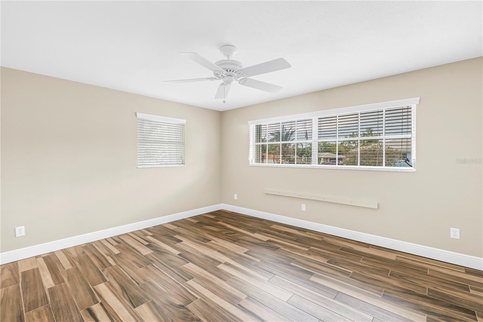 CANTERBURY CHASE - Residential