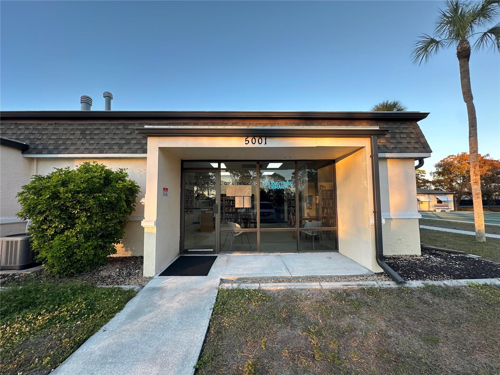 HOLIDAY PARK - Residential