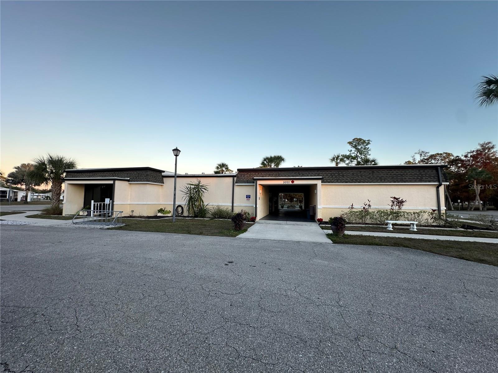 HOLIDAY PARK - Residential