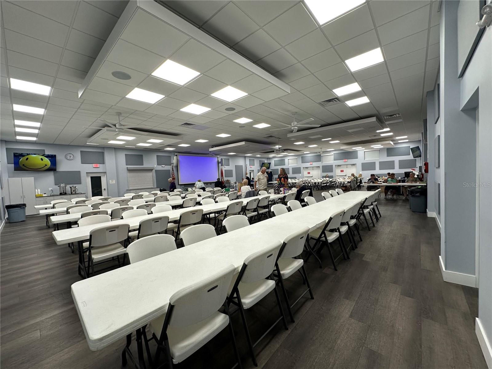 HOLIDAY PARK - Residential