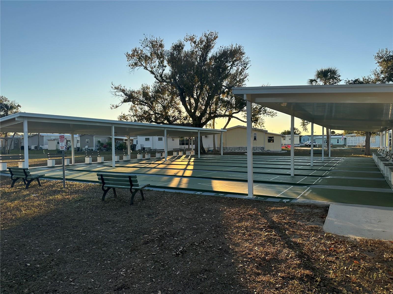 HOLIDAY PARK - Residential