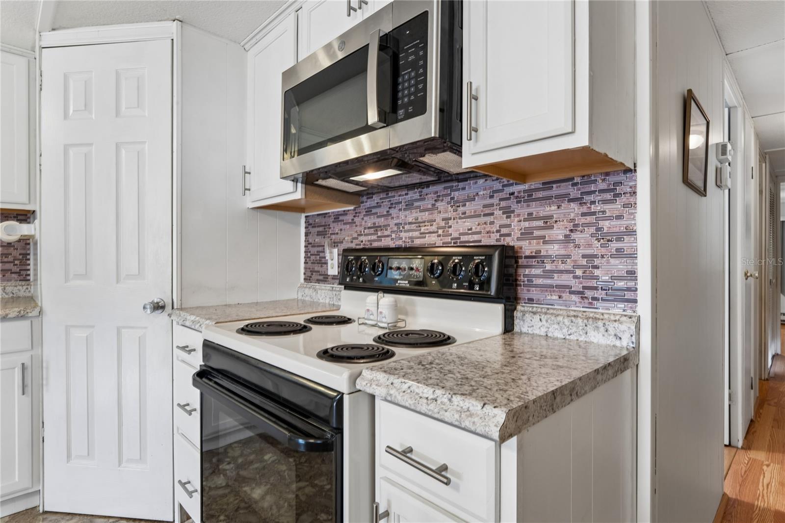 SLEEPY HOLLOW MOBILE ESTATES - Residential