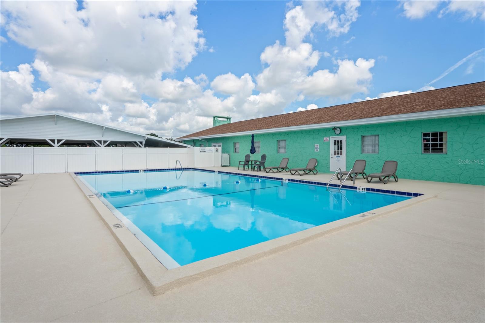 SLEEPY HOLLOW MOBILE ESTATES - Residential