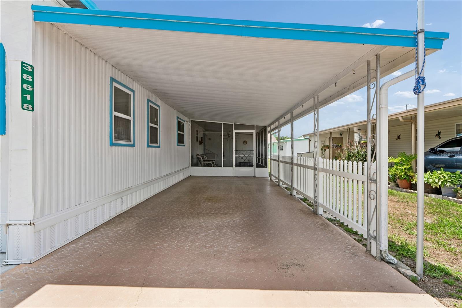 SLEEPY HOLLOW MOBILE ESTATES - Residential