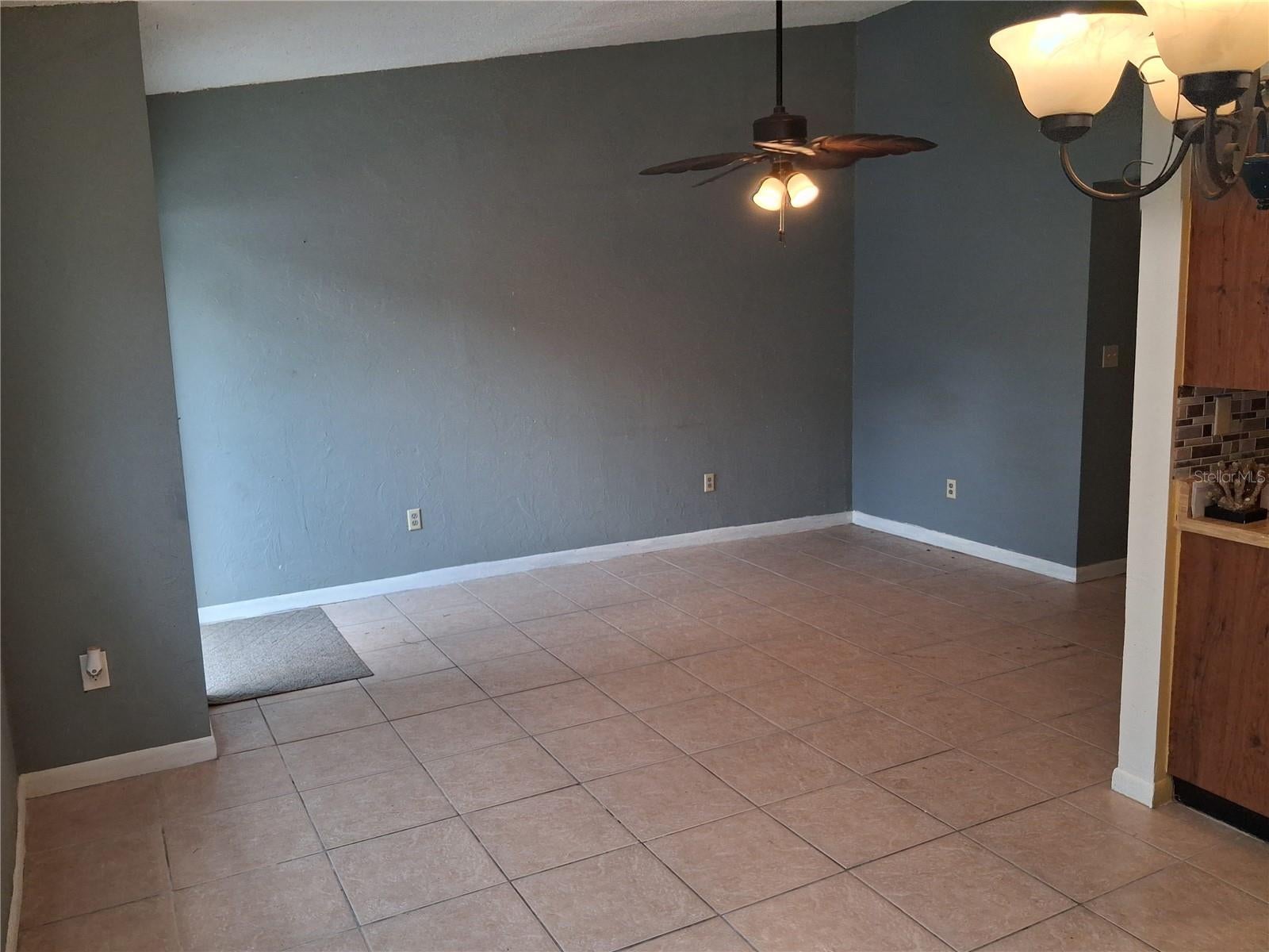 1977 SW 69TH DRIVE