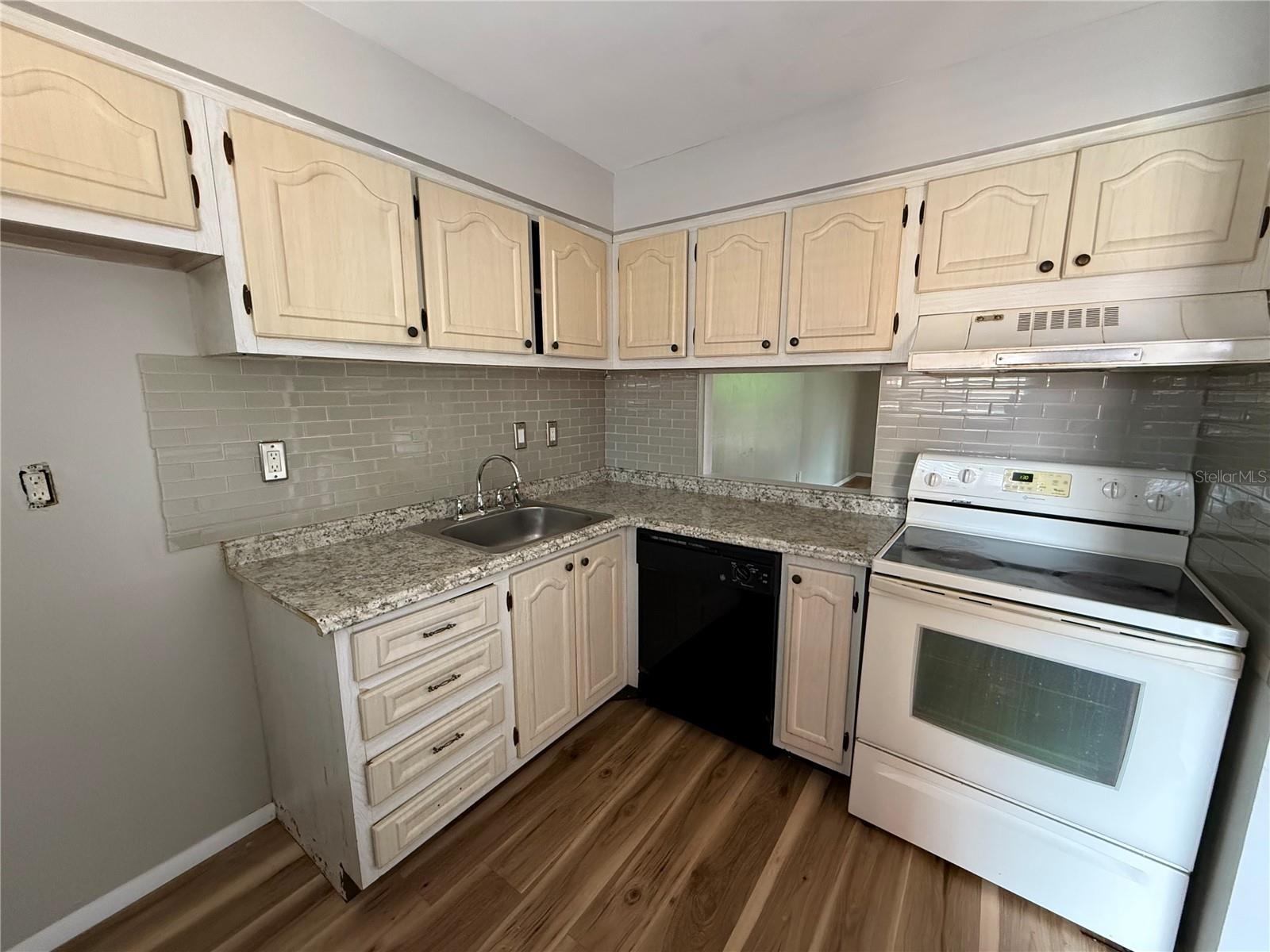 OAK SHADOWS CONDO - Residential