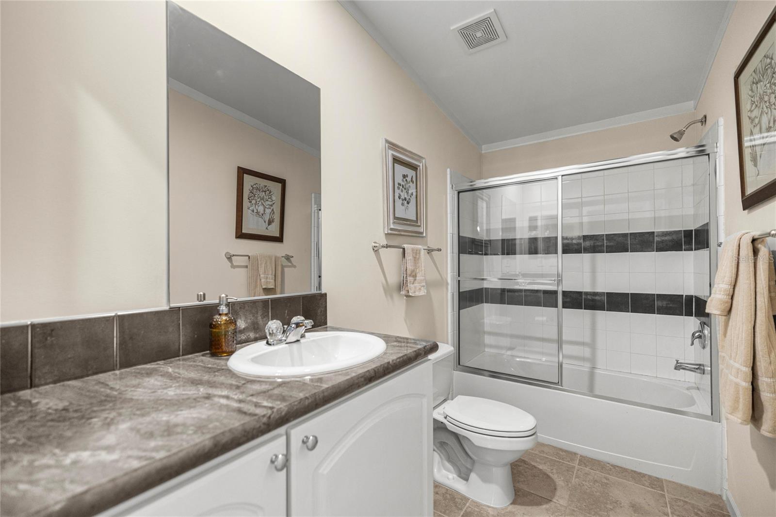 LANGLEY ESTATE - Residential