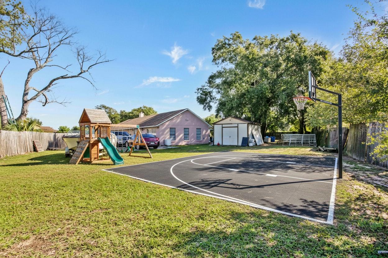 CAROLINE ESTATES 2ND ADD - Residential