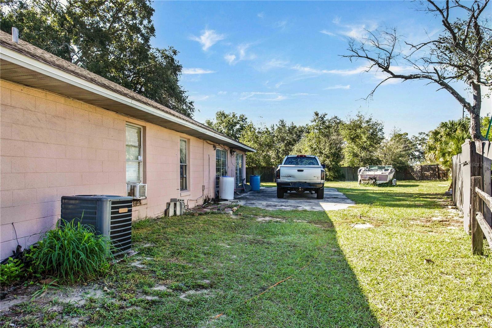 CAROLINE ESTATES 2ND ADD - Residential