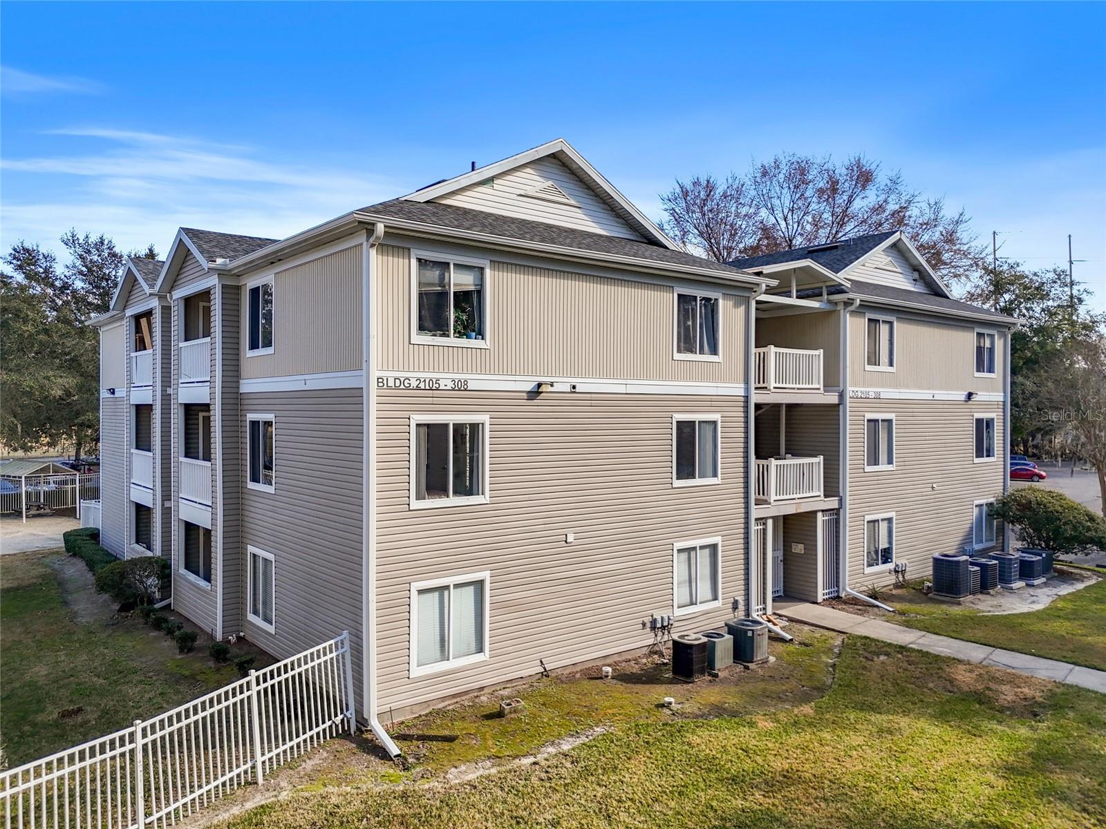 4000 SW 23RD STREET 2-303