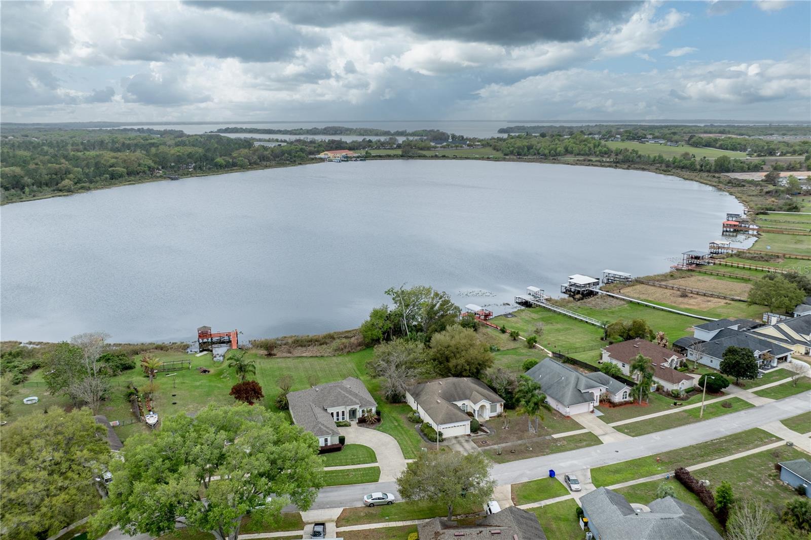 TAVARES LAKESIDE AT TAVARES SUB - Residential