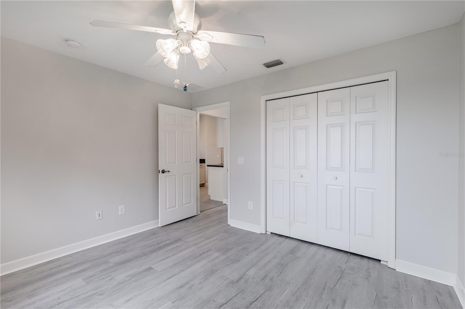 TAVARES LAKESIDE AT TAVARES SUB - Residential