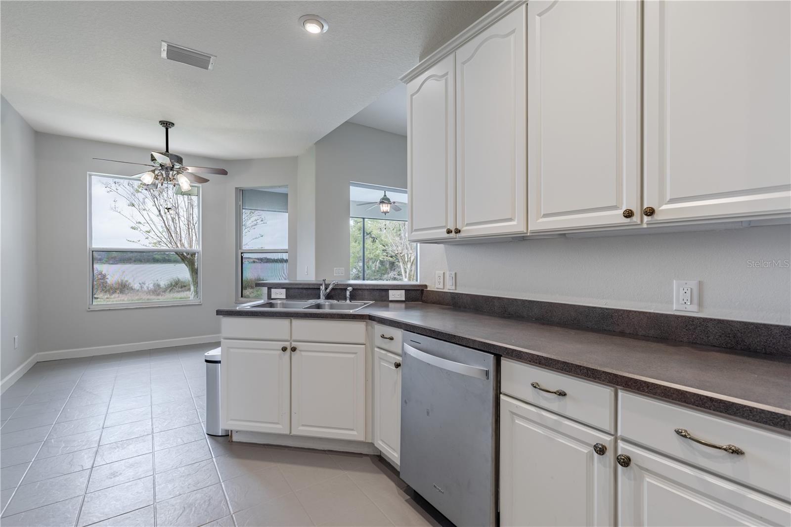 TAVARES LAKESIDE AT TAVARES SUB - Residential