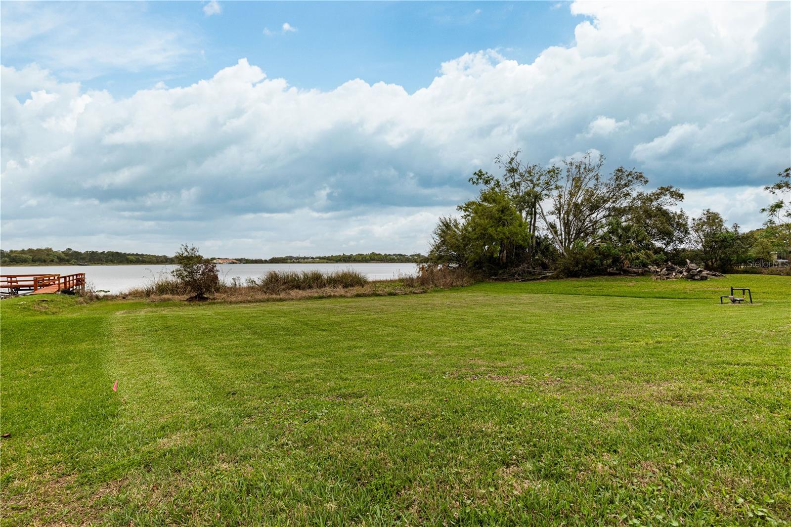 TAVARES LAKESIDE AT TAVARES SUB - Residential