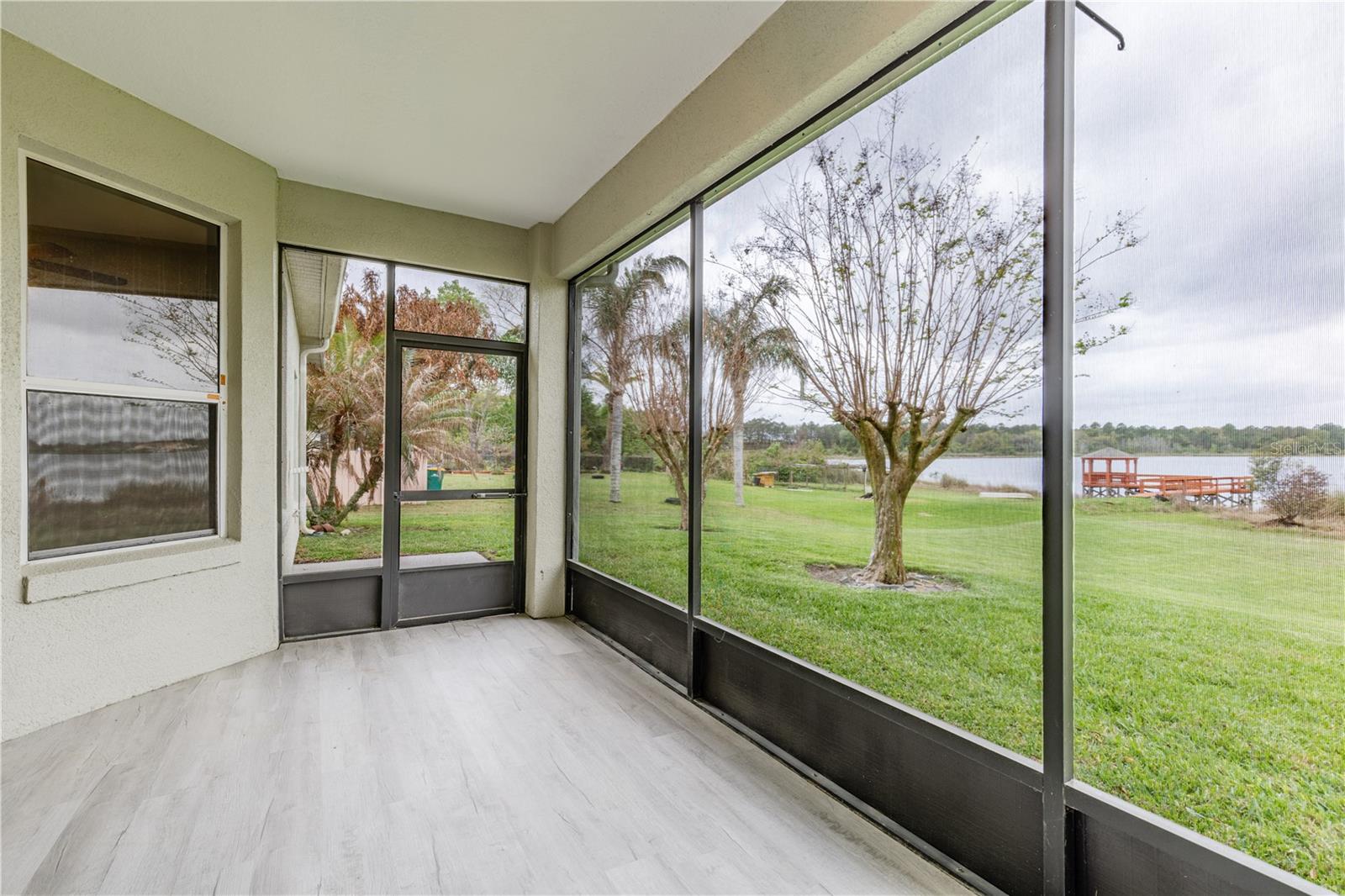 TAVARES LAKESIDE AT TAVARES SUB - Residential