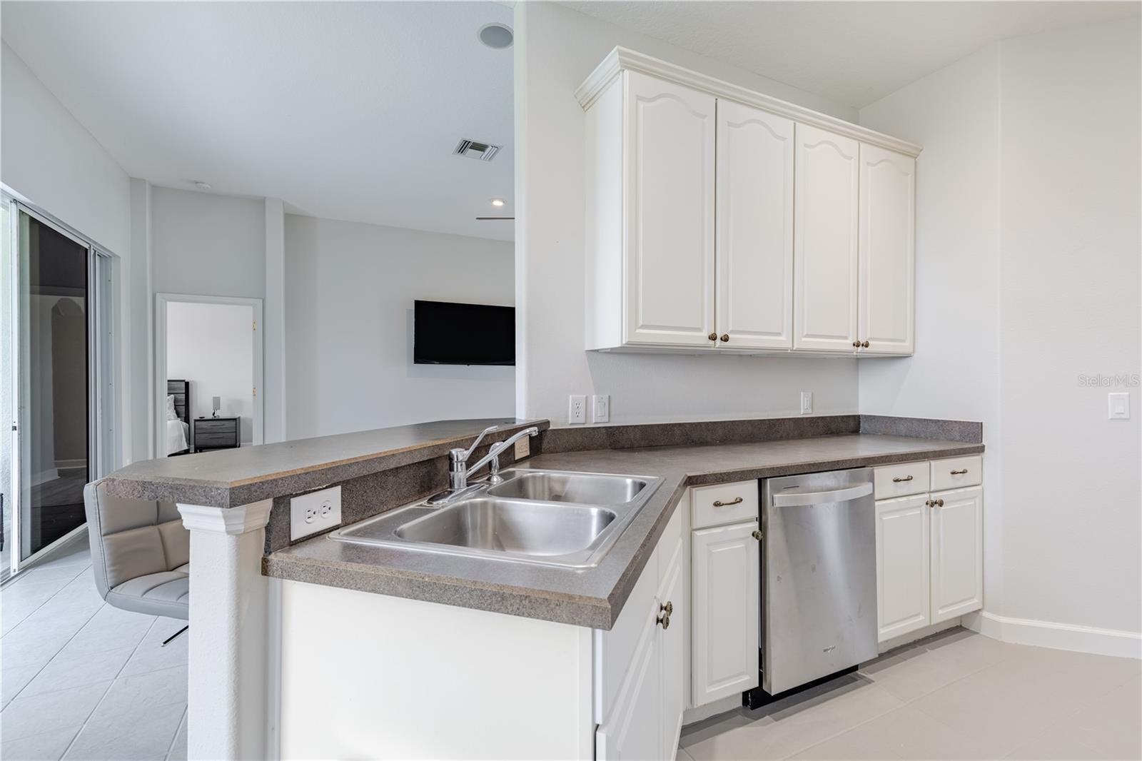 TAVARES LAKESIDE AT TAVARES SUB - Residential