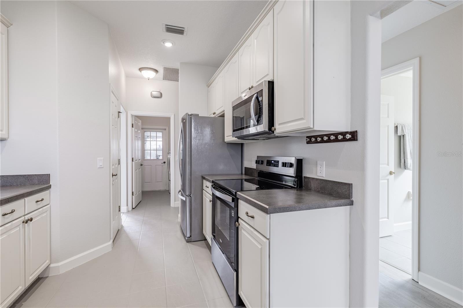 TAVARES LAKESIDE AT TAVARES SUB - Residential