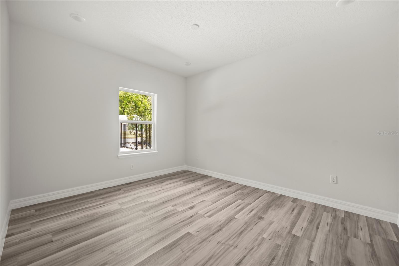 MT VERNON HEIGHTS - Residential