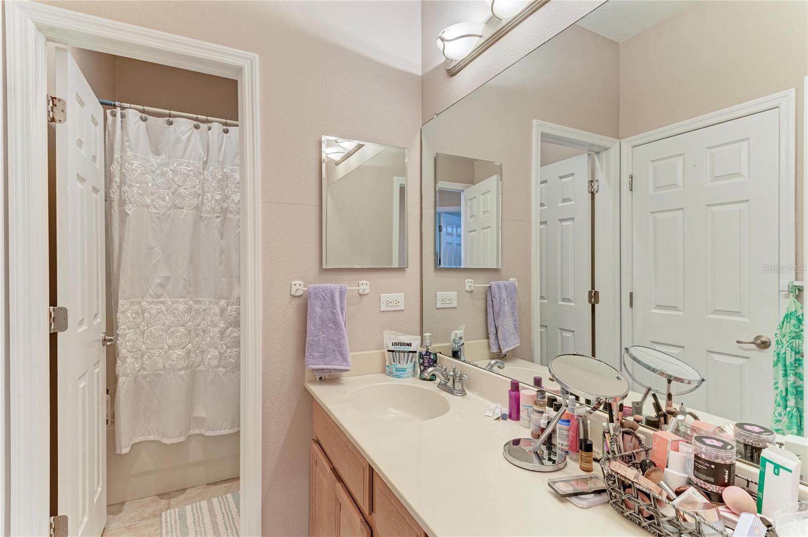 SEMINOLE ISLE TWNHMS - Residential