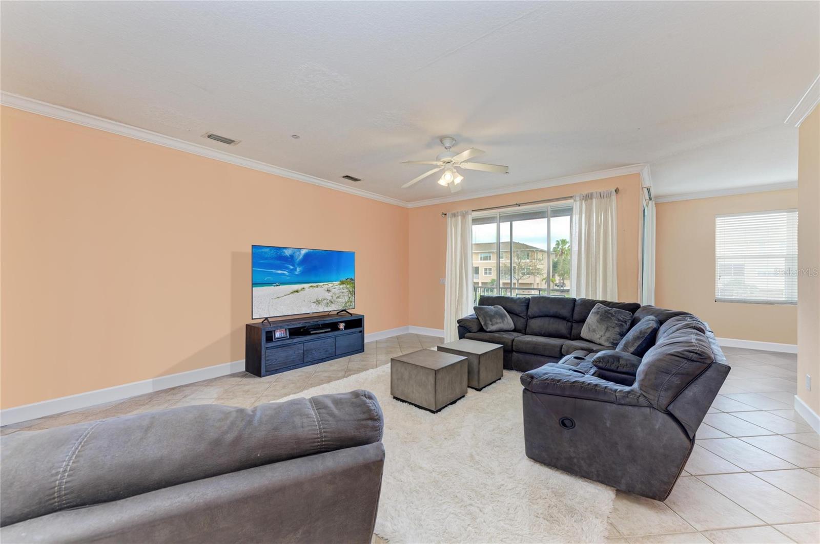 SEMINOLE ISLE TWNHMS - Residential