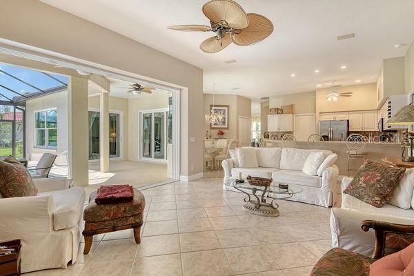 STONEYBROOK GOLF & COUNTRY CLUB - Residential Lease