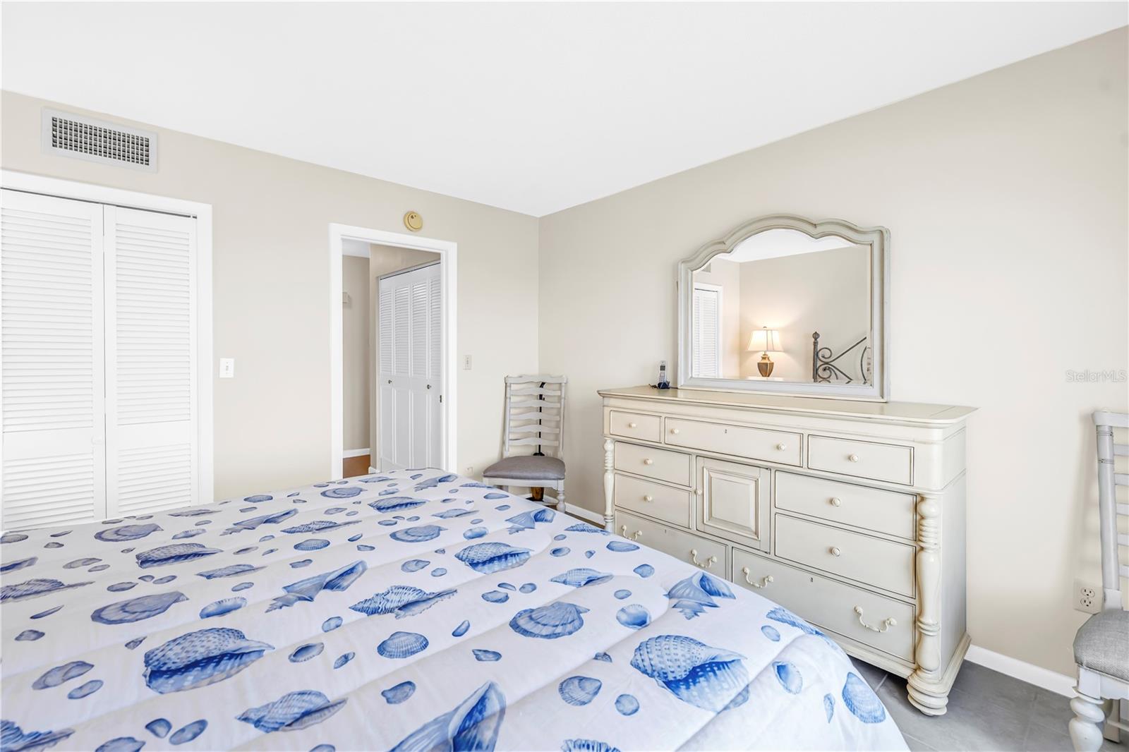 BAYWAY ISLES POINT BRITTANY FIVE - Residential