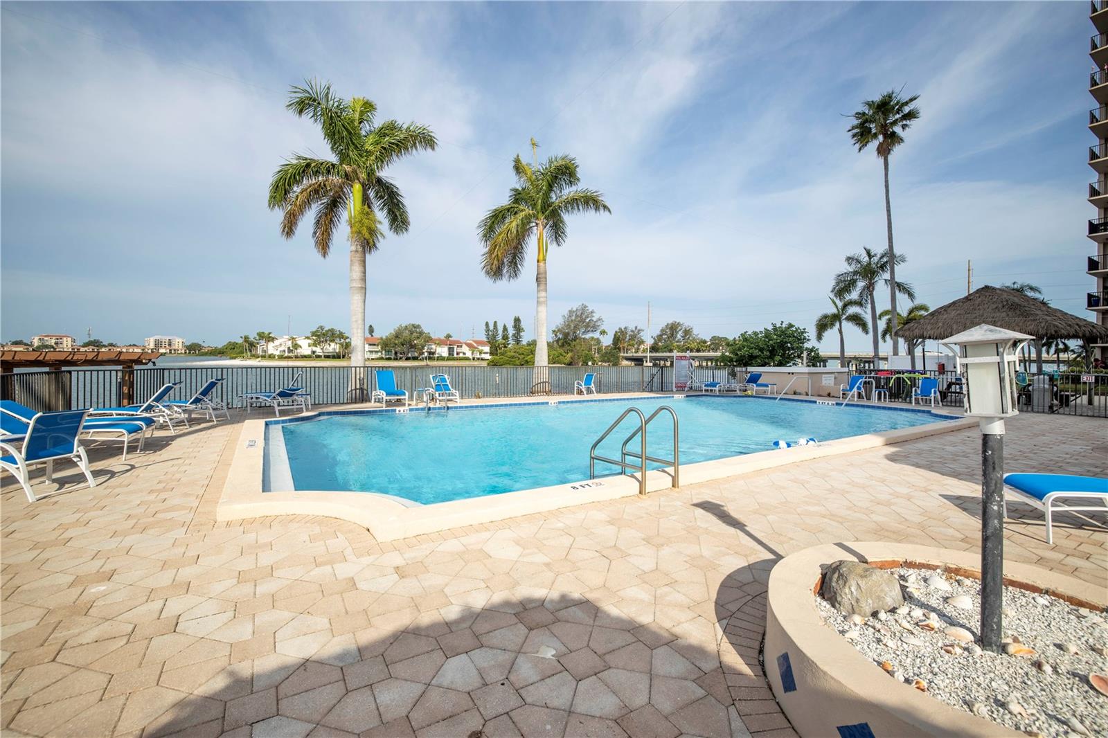 BAYWAY ISLES POINT BRITTANY FIVE - Residential