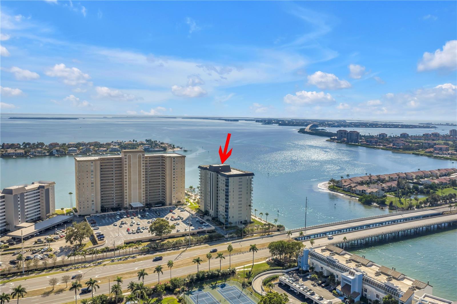 BAYWAY ISLES POINT BRITTANY FIVE - Residential