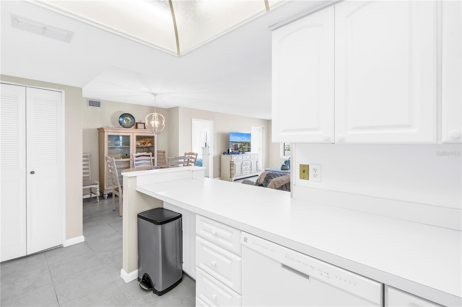 BAYWAY ISLES POINT BRITTANY FIVE - Residential