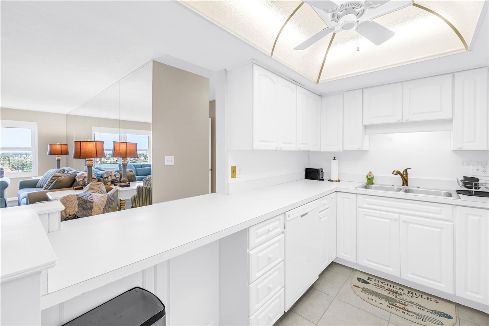 BAYWAY ISLES POINT BRITTANY FIVE - Residential