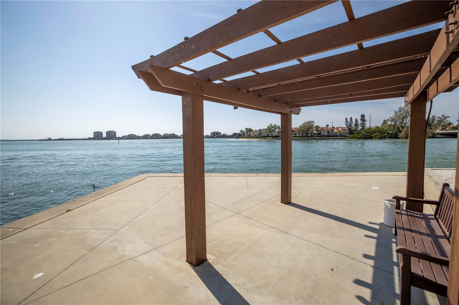 BAYWAY ISLES POINT BRITTANY FIVE - Residential