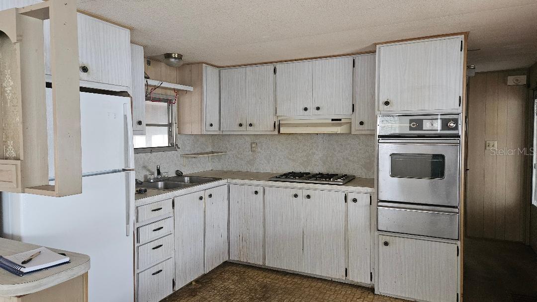 MAJESTIC PARK HOMES INC UNREC - Residential